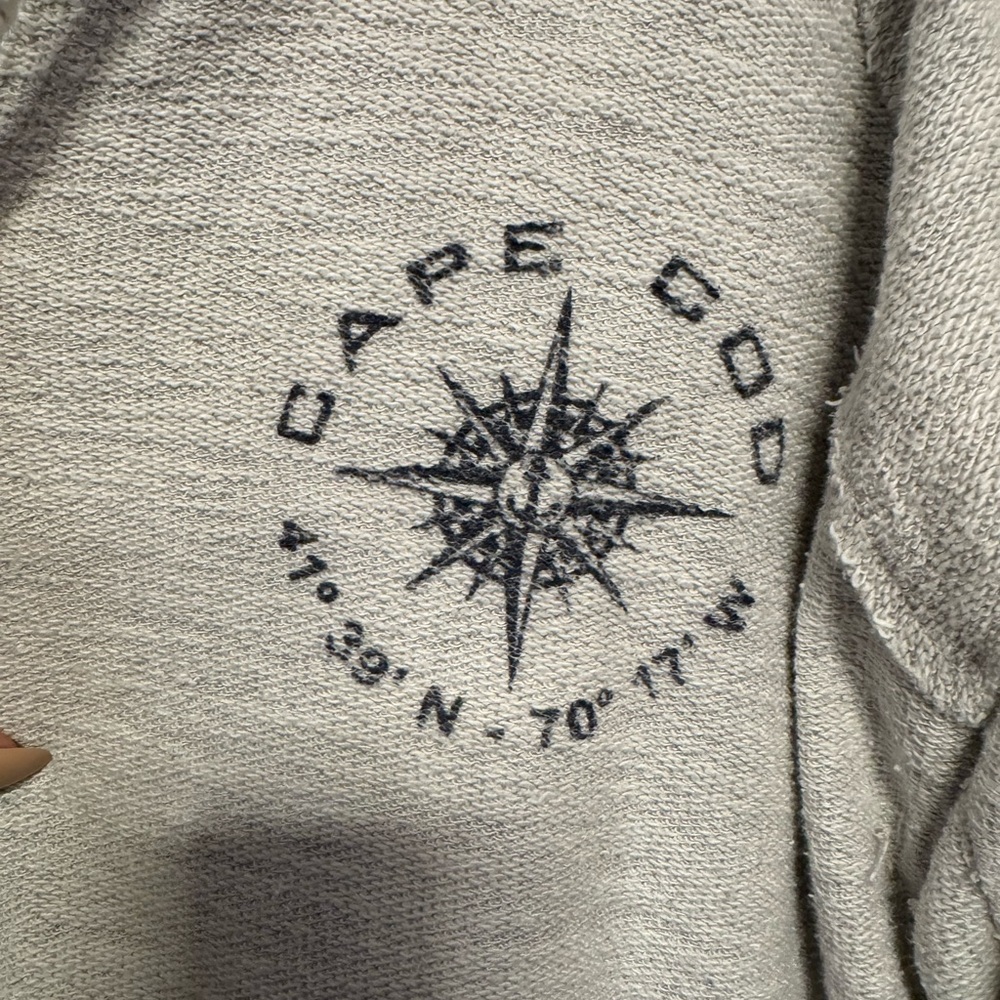 Cozy Light Gray Hooded Women's Sweater with Front Pocket - Picture 3 of 8